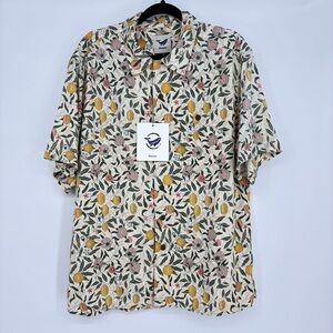 Yiume Pomegranate Fruit Button Down Tencel Hawaiian Shirt Men’s Small NWT